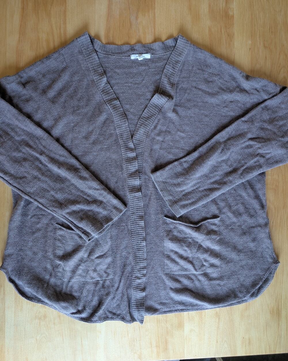 Woman's Maurices Size 1 Fine Micro-Pique Acrylic Knit Lightweight Cardigan